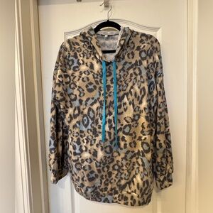White Birch leopards hoodie blue tones size Large